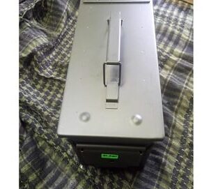 Caja metálica munición mediana